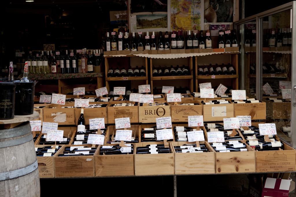 Oops! Latin Quarter By Hiphophostels *